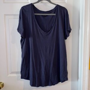 Torrid V-neck Tee, size 2 (18/20), Blue